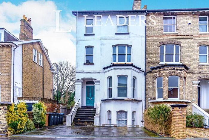 2 Bedroom Apartment To Rent In Cannining Road, CR0