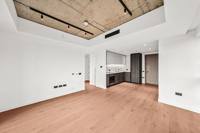 1 Bedroom Flat To Rent In Deal Porters Way, London, SE16