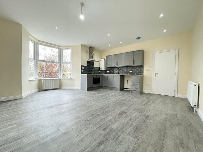 2 Bedroom Apartment To Rent In Clarkegrove Road, Sheffield, S10