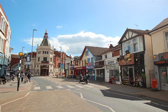 4 Bedroom Apartment To Rent In Albert Road, Southsea, PO5