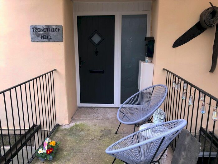 2 Bedroom Property To Rent In Trerulefoot, Saltash, PL12