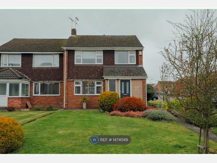 3 Bedroom Semi-Detached House To Rent In Mantilla Drive, Coventry, CV3