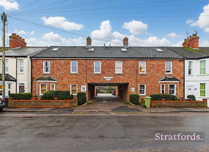 1 Bedroom Apartment To Rent In George Street, Bletchley, MK2