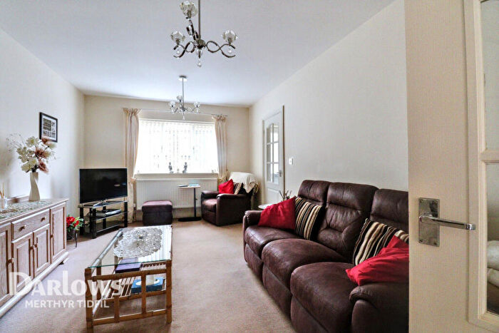 3 Bedroom Semi-Detached House For Sale In John Street, Treharris, CF46