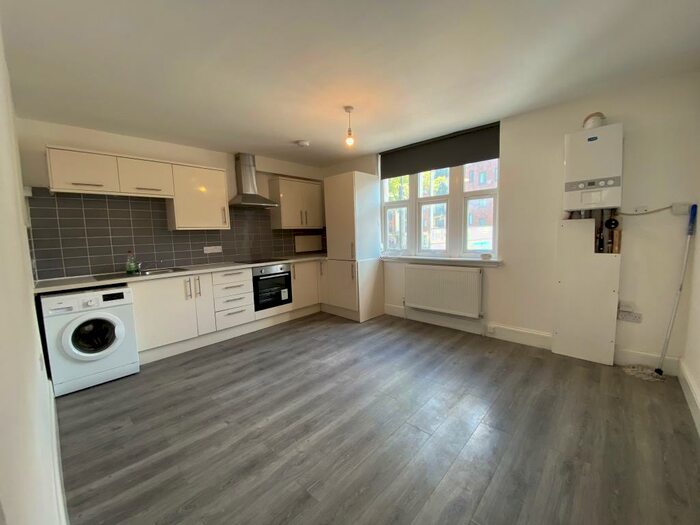 4 Bedroom Flat To Rent In Nelson Parade, Bedminster, BS3
