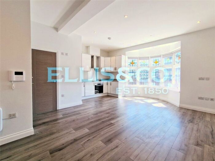 Studio To Rent In Station Road, Harrow, HA1