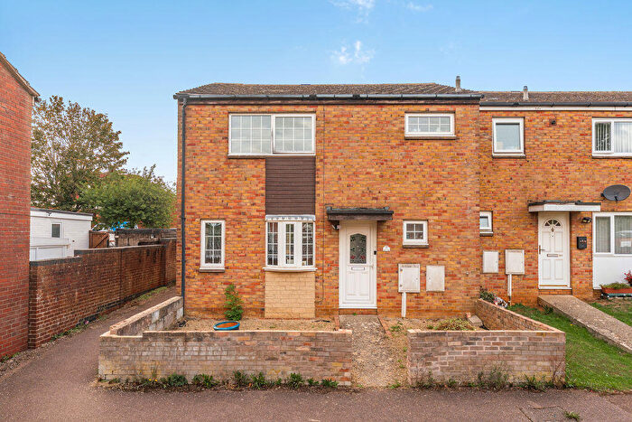 4 Bedroom End Of Terrace House For Sale In Ferriston, Banbury - No Onward Chain, OX16