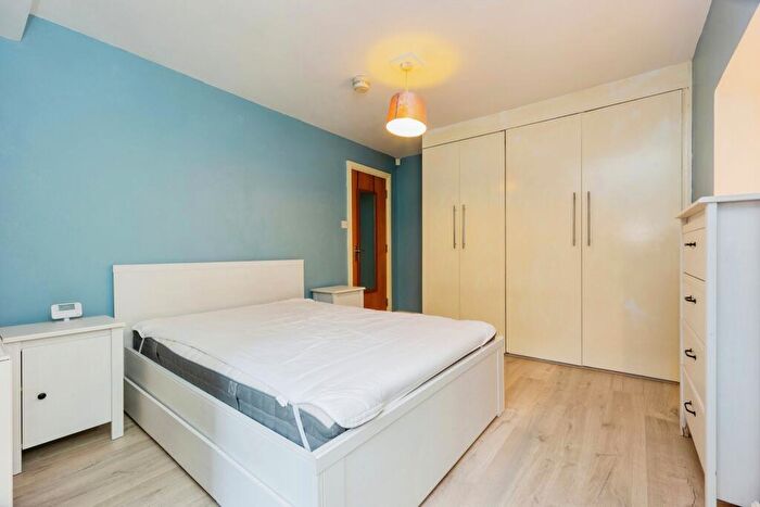 1 Bedroom Flat For Sale In Central Road, Didsbury, Manchester, Greater Manchester, M20