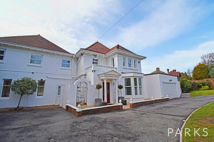 6 Bedroom Detached House To Rent In Dyke Road Avenue, Hove, BN3