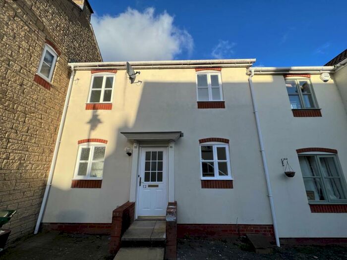 4 Bedroom House To Rent In Delta Court, Frome, Somerset, BA11