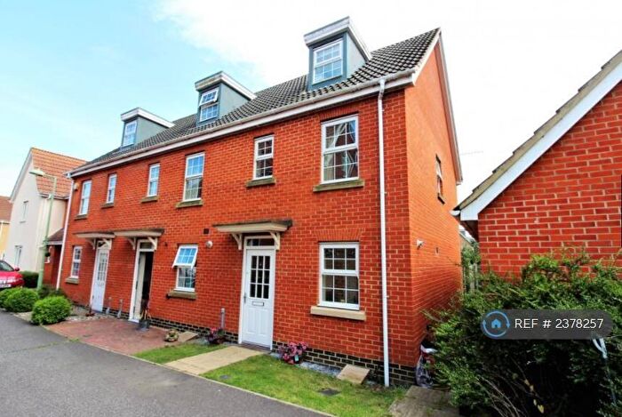 3 Bedroom End Of Terrace House To Rent In Holystone Way, Carlton Colville, Lowestoft, NR33