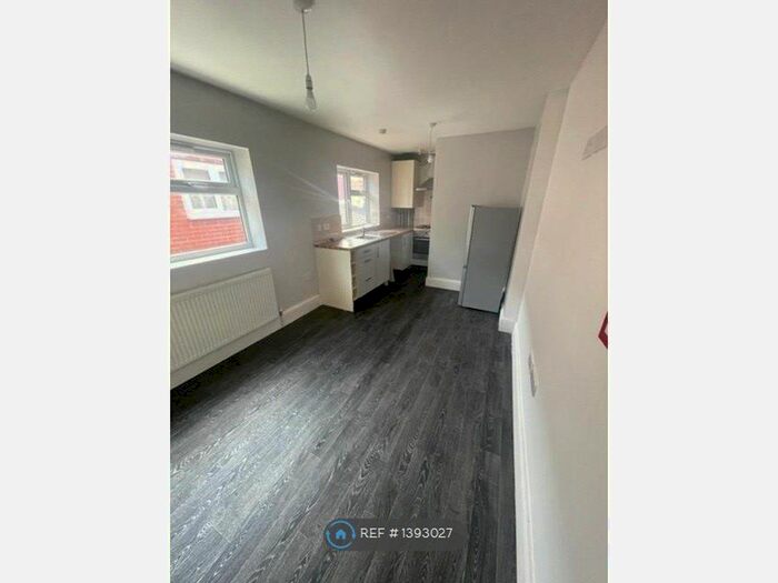 3 Bedroom Flat To Rent In Soho Road, Birmingham, B21