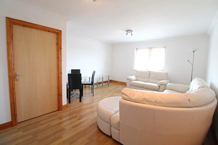 2 Bedroom Flat To Rent In John Street, First Floor, AB21