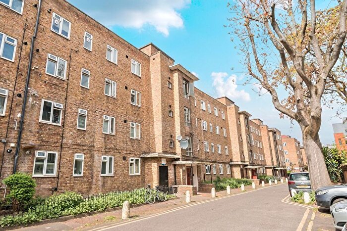 4 Bedroom Property For Sale In Great Dover Street, Southwark, London, SE1