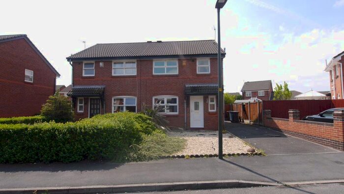 3 Bedroom Semi-Detached House To Rent In Sandway, Wigan, WN6