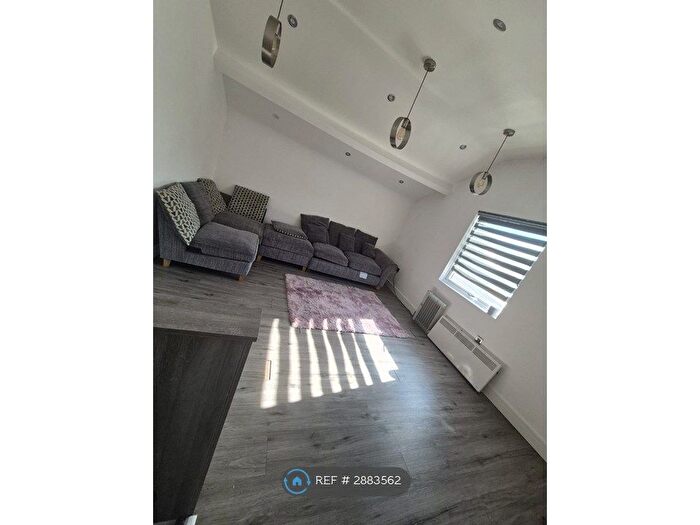 1 Bedroom Flat To Rent In Upwell St, Sheffield, S4