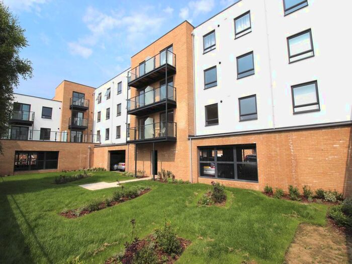 2 Bedroom Flat To Rent In Creek Mill Way, Dartford, Kent, DA1