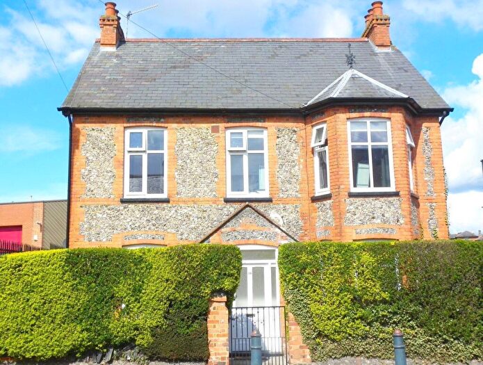 1 Bedroom Apartment To Rent In Henley-on-Thames, Oxfordshire, RG9