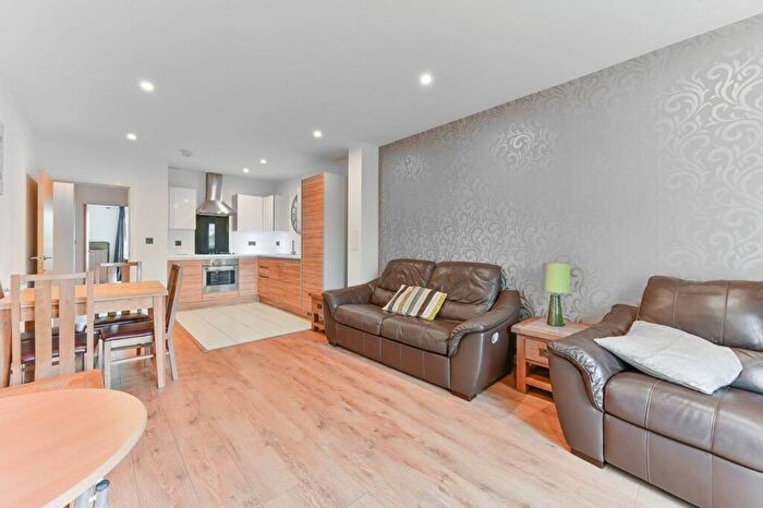 1 Bedroom Flat To Rent In Mitcham, Mitcham, CR4