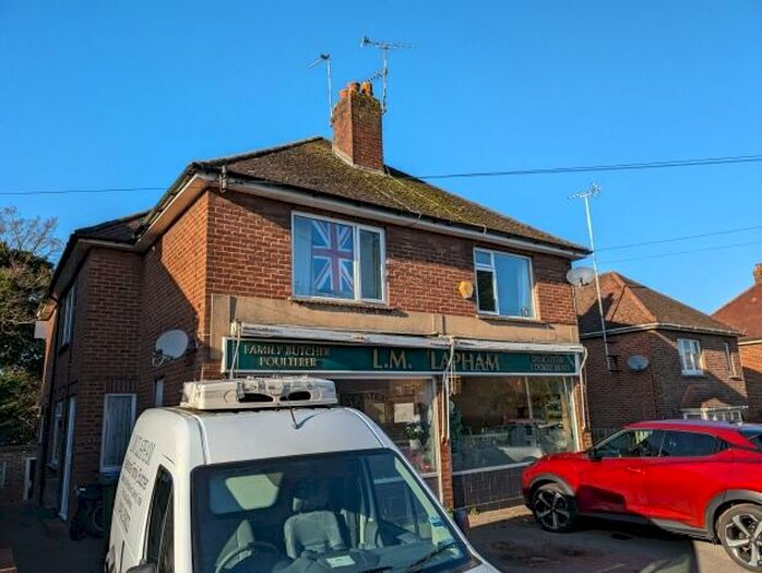 1 Bedroom Flat To Rent In B Elm Grove, Horsham, RH13