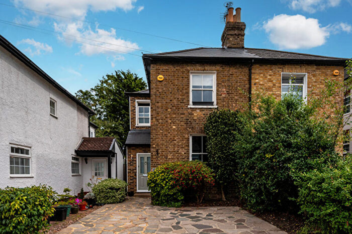 3 Bedroom Semi Detached House For Sale In Palace Road, Bromley, BR1