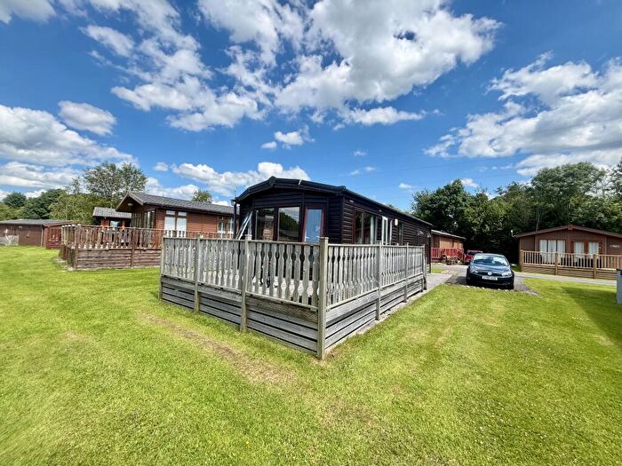 2 Bedroom Lodge For Sale In Gressingham South Lakeland Leisure Village, Borwick Lane, LA6
