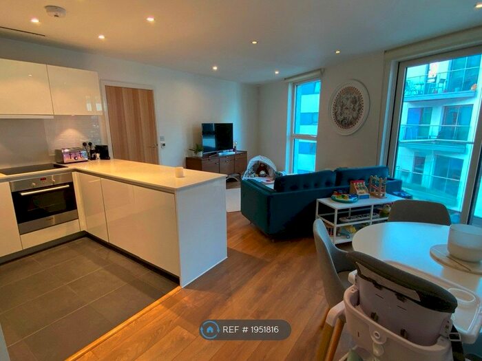 2 Bedroom Flat To Rent In Wellesley Road, Croydon, CR0