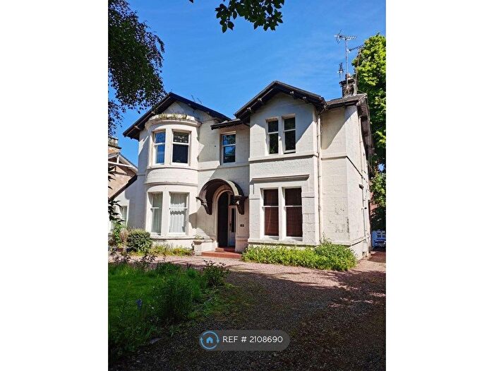 1 Bedroom Detached House To Rent In Turnberry Road, Glasgow, G11