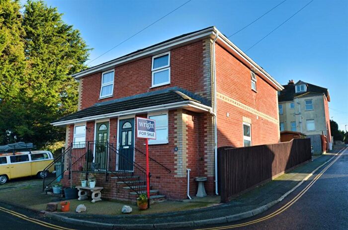 2 Bedroom Semi Detached House For Sale In Ryde, PO33