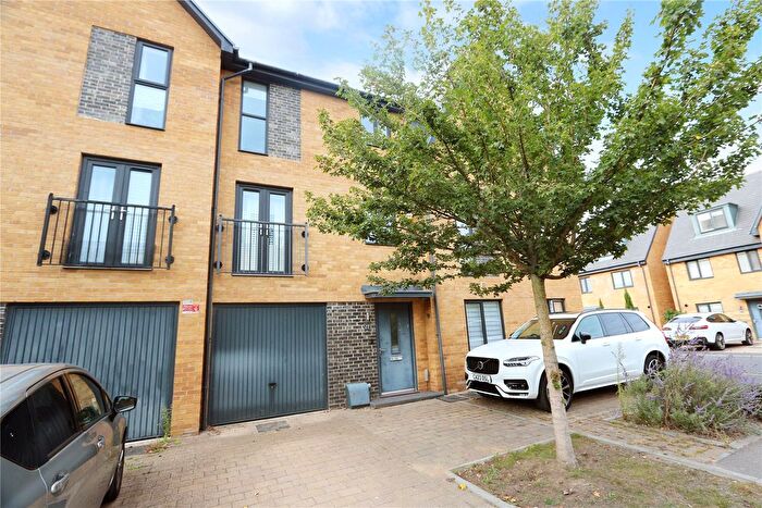 4 Bedroom Terraced House For Sale In Surbiton, KT6