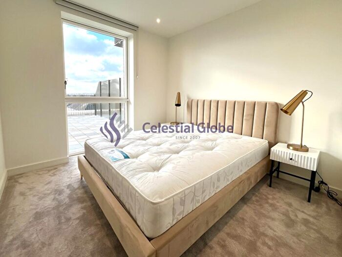 3 Bedroom Flat To Rent In Bower House, Henshaw Parade, London, NW9