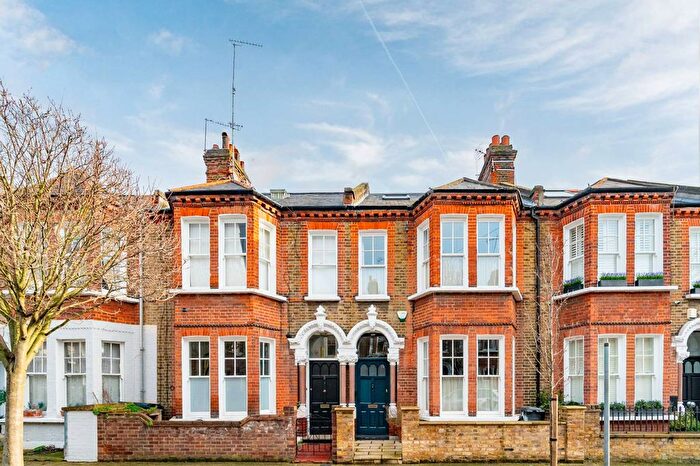4 Bedroom Terraced House For Sale In Juer Street, Battersea, London, SW11