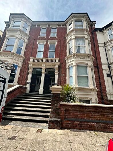 2 Bedroom Flat To Rent In Clarendon Road, Southsea, PO4