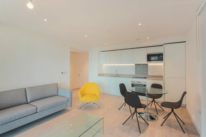 1 Bedroom Flat To Rent In Pressing Lane, Hayes UB3