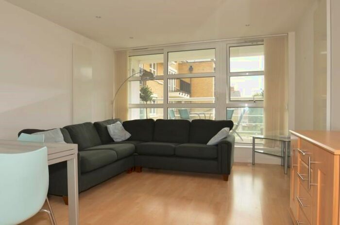 2 Bedroom Flat To Rent In Upper Richmond Road, London, SW15