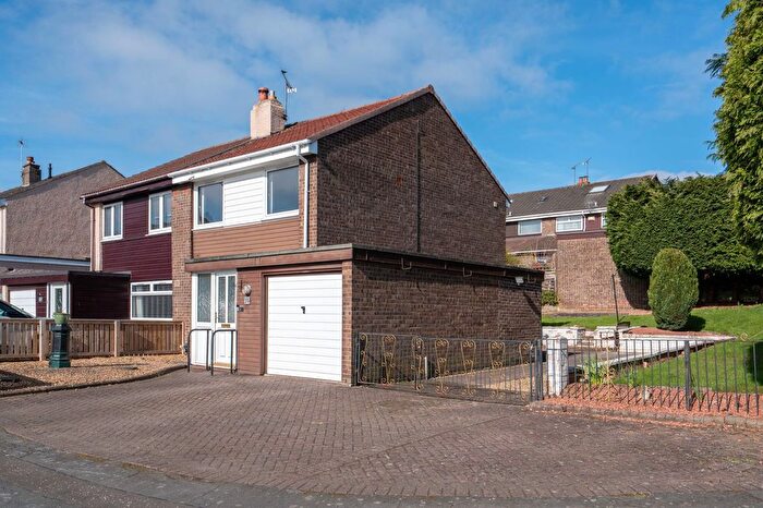 3 Bedroom Semi Detached House For Sale In Colonsay Avenue, Polmont, FK2