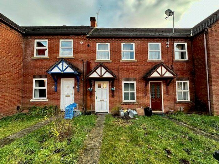 2 Bedroom Flat To Rent In Fieldfare Way, Telford, Shropshire, TF4