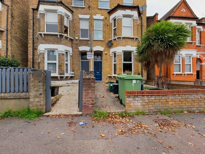 2 Bedroom Flat To Rent In Ground Floor Flat Byne Road, Sydenham, London, SE26