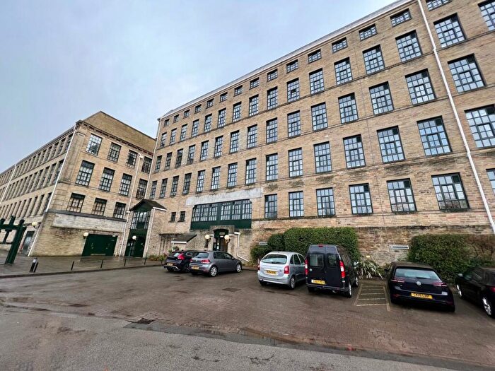 1 Bedroom Apartment For Sale In Victoria Road, Saltaire, Shipley, BD18