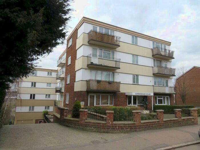 1 Bedroom Property To Rent In St. Margarets Street, Rochester, ME1