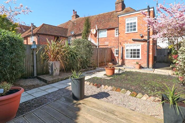 2 Bedroom End Terrace House To Rent In King Street, Canterbury, CT2