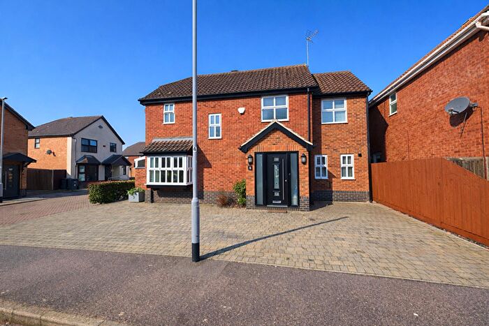 4 Bedroom Detached House To Rent In Broadacres, Luton, LU2