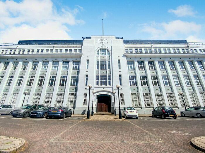 2 Bedroom Flat For Sale In The Dock Office, Salford Quays, Manchester, M50