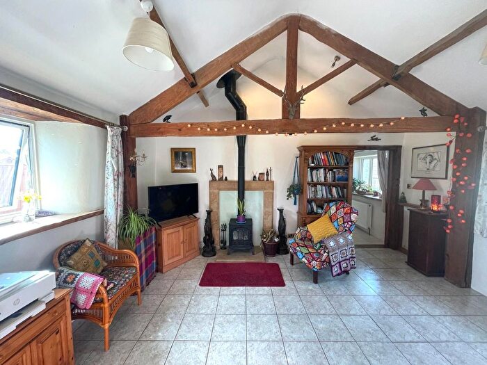 2 Bedroom Barn Conversion For Sale In Old Stables Cottage, Knole, TA10
