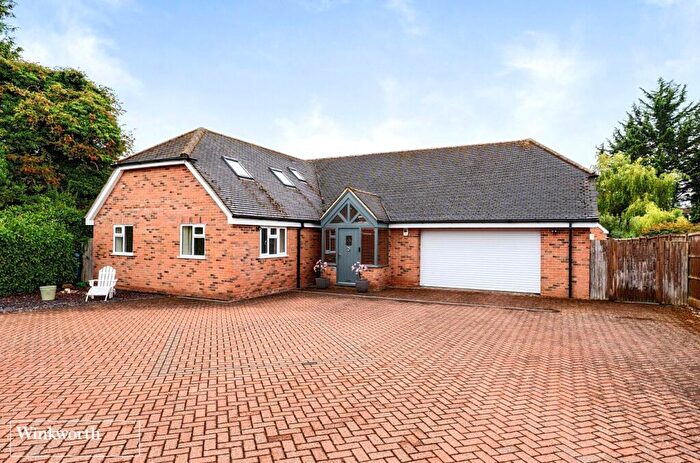 4 Bedroom Detached House For Sale In Buckskin Lane, Basingstoke, Hampshire, RG22