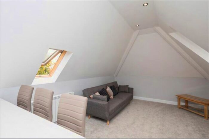 Apartment To Rent In Cavendish Crescent North, NG7