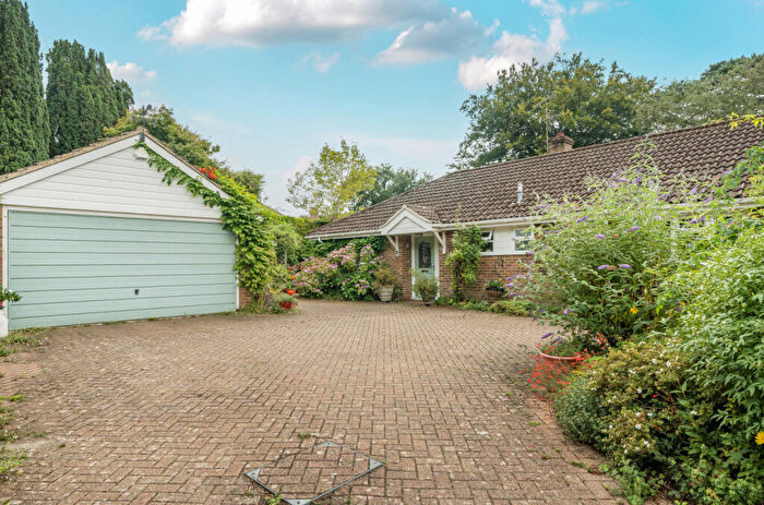 3 Bedroom Detached House For Sale In Penryn Drive, Grayshott Road, Headley Down, Hampshire, GU35