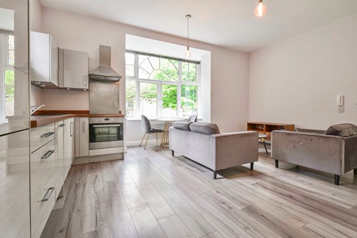 1 Bedroom Flat To Rent In The Calls, Leeds, LS2