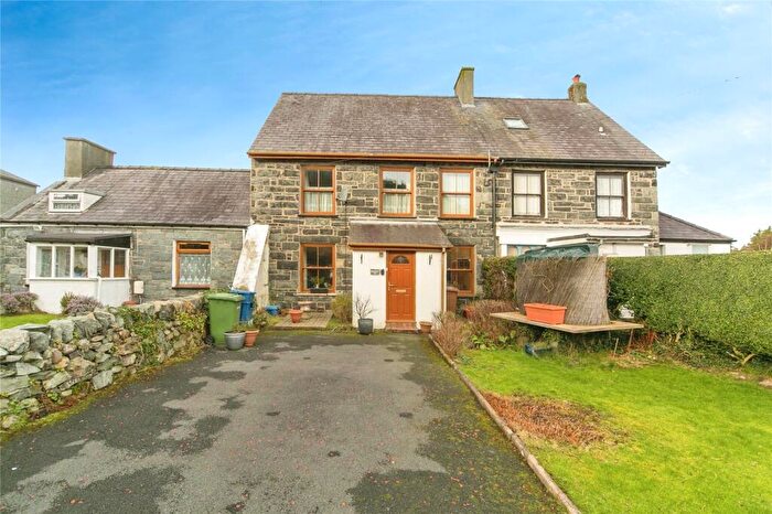 5 Bedroom Terraced House For Sale In Waen Y Pandy, Tregarth, Gwynedd, LL57