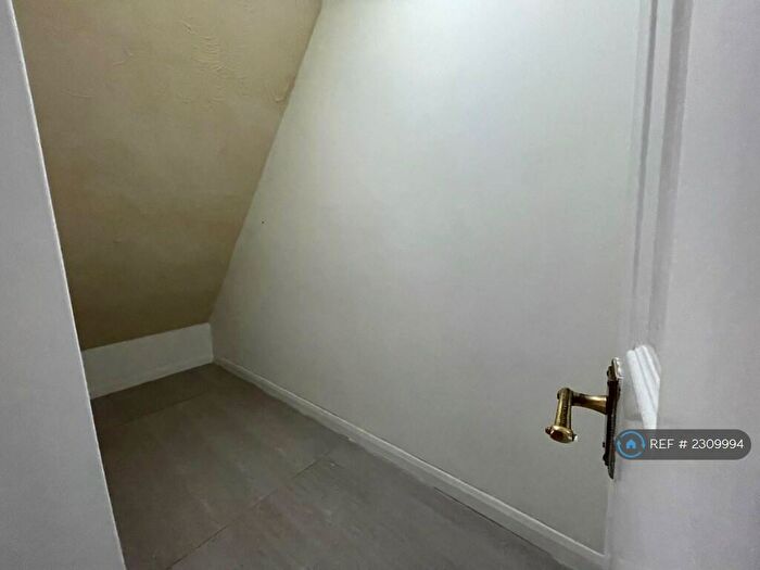 1 Bedroom Flat To Rent In Stour Road, Harwich, CO12